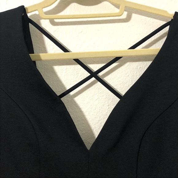 NWT LULU’S Don’t Stop the Beat Backless Crisscross Skater Dress Blk Sz M - Picture 9 of 15
